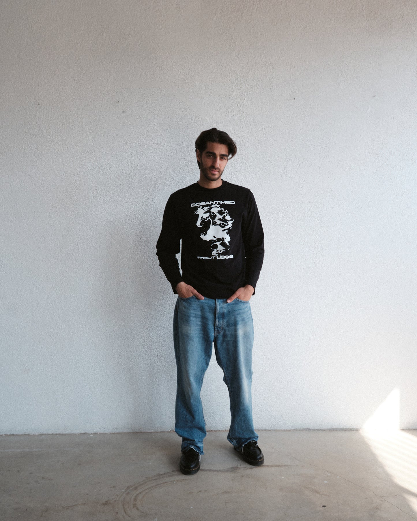 "STOUT LOOMS" LONGSLEEVE